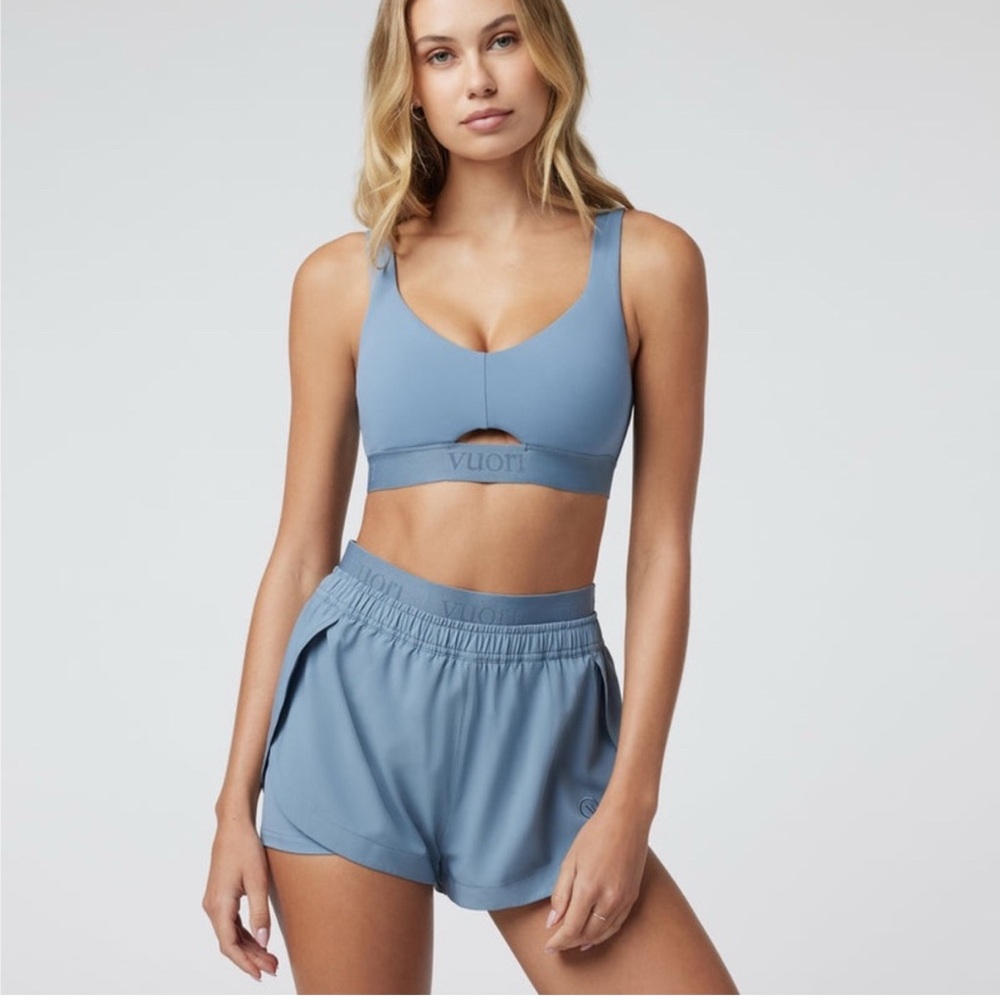 Vuori Blue Sports set: Bra small and shorts in medium